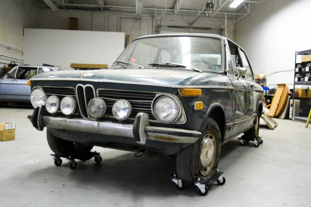 1972 bmw 2002 base coupe; 2.0l, 4-speed, sunroof, roundie lights, green