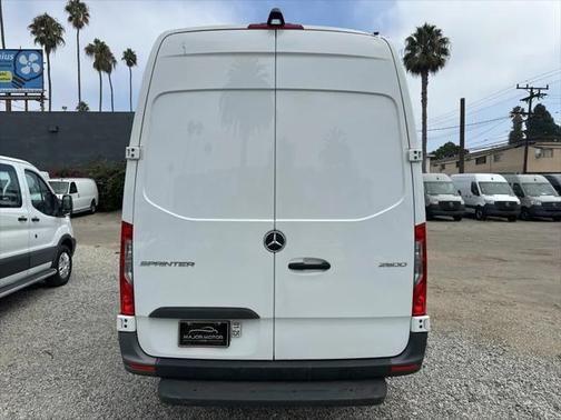 2023 mercedes-benz sprinter 2500