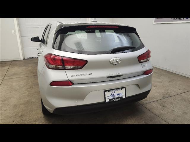 2018 hyundai elantra gt base