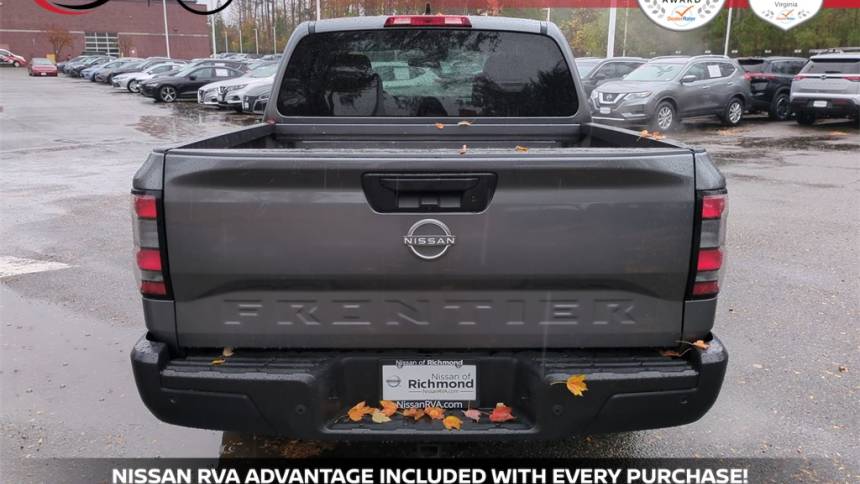 2022 nissan frontier s