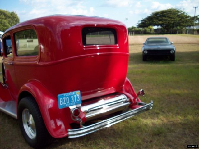 1932 ford 2 door sedan tudor 5 windows 383 engine