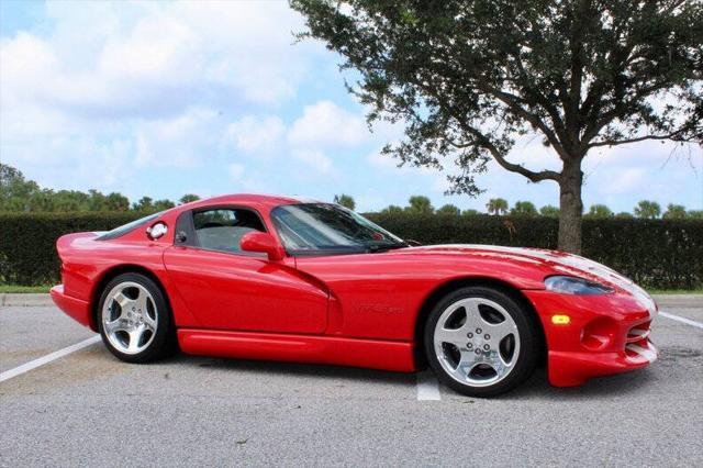 2002 dodge viper gts