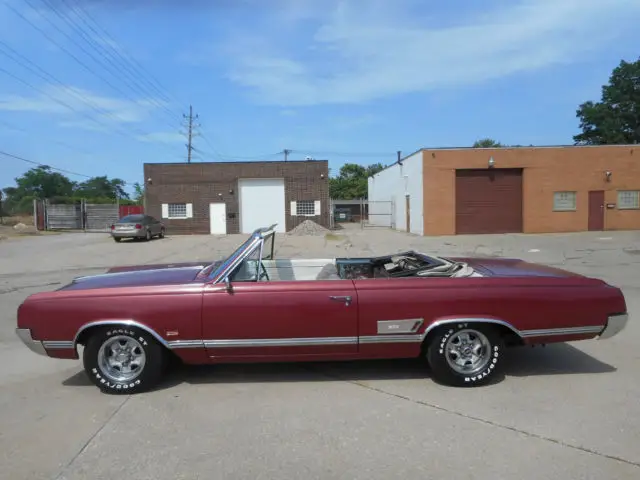 1965 oldsmobile 442 convertible - runs great - solid car - must see and drive!
