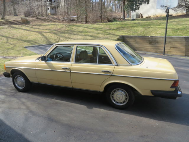 1981 mercedes-benz 240d base sedan 4-door 2.4l
