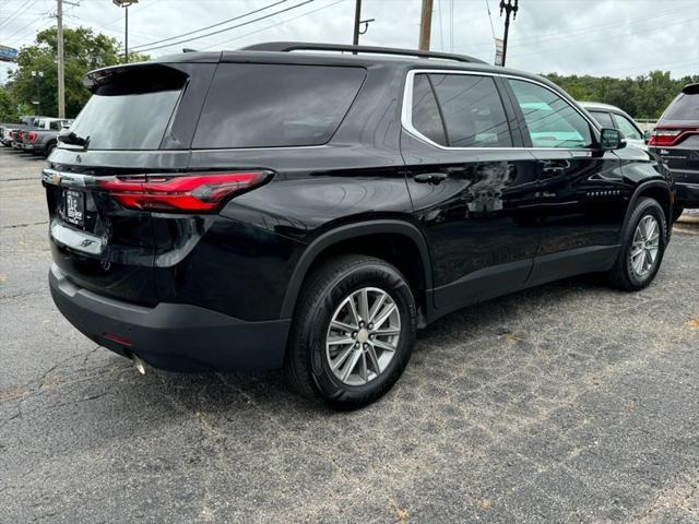 2022 chevrolet traverse lt leather