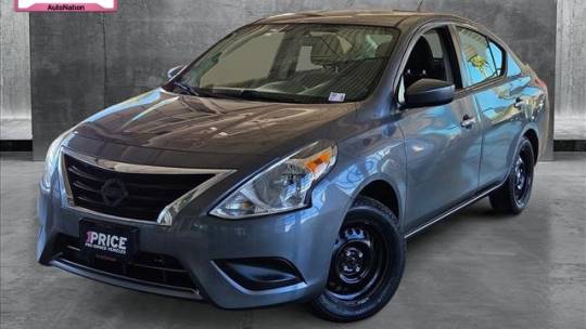 2018 nissan versa sv