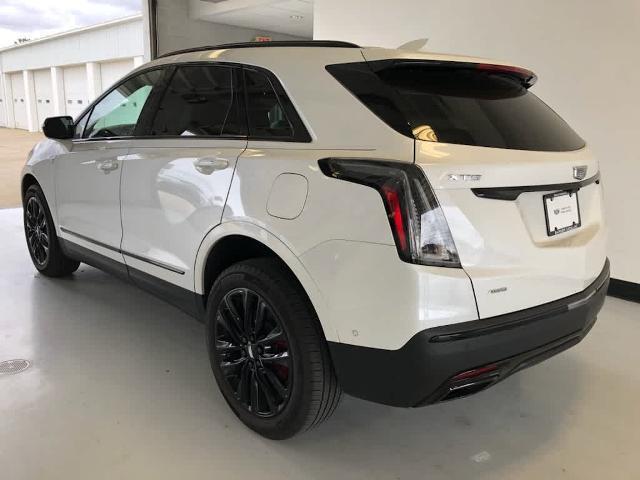 2022 cadillac xt5 sport