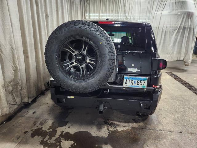 2011 toyota fj cruiser base
