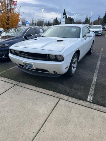 2012 dodge challenger sxt