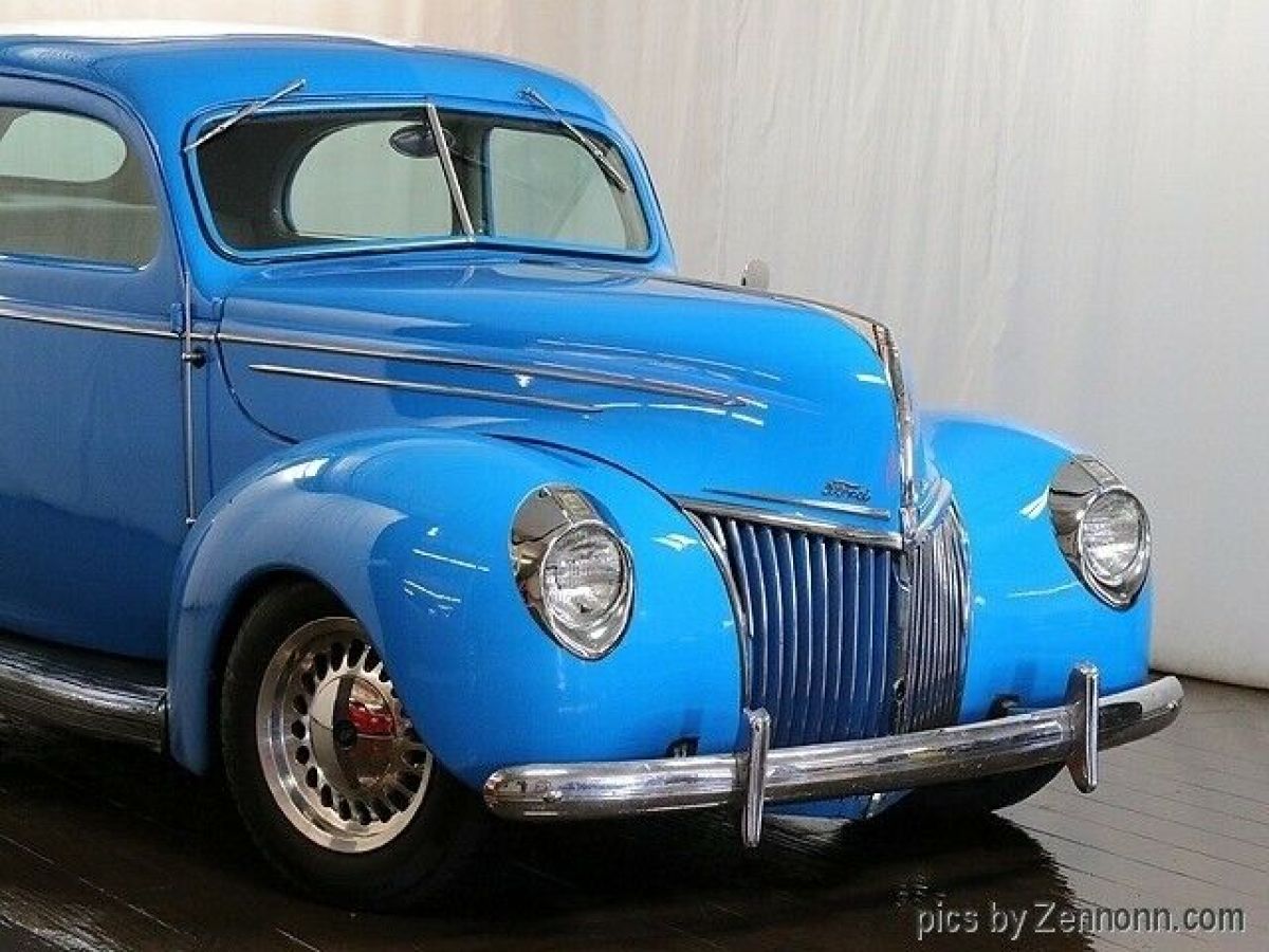 1939 ford deluxe tudor sedan 0