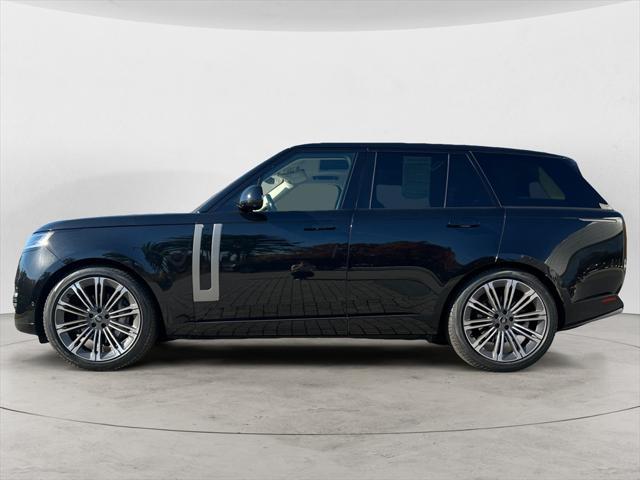 2023 land rover range rover p400 se