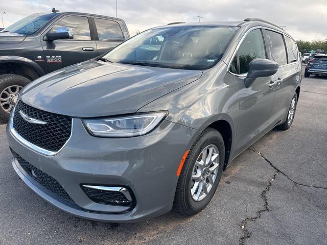 2022 chrysler pacifica touring l