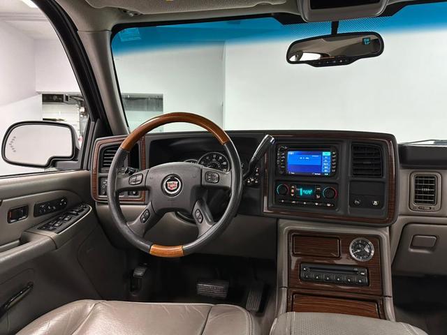 2004 cadillac escalade ext base