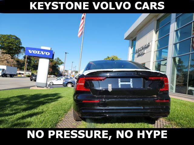 2024 volvo s60 b5 plus black edition