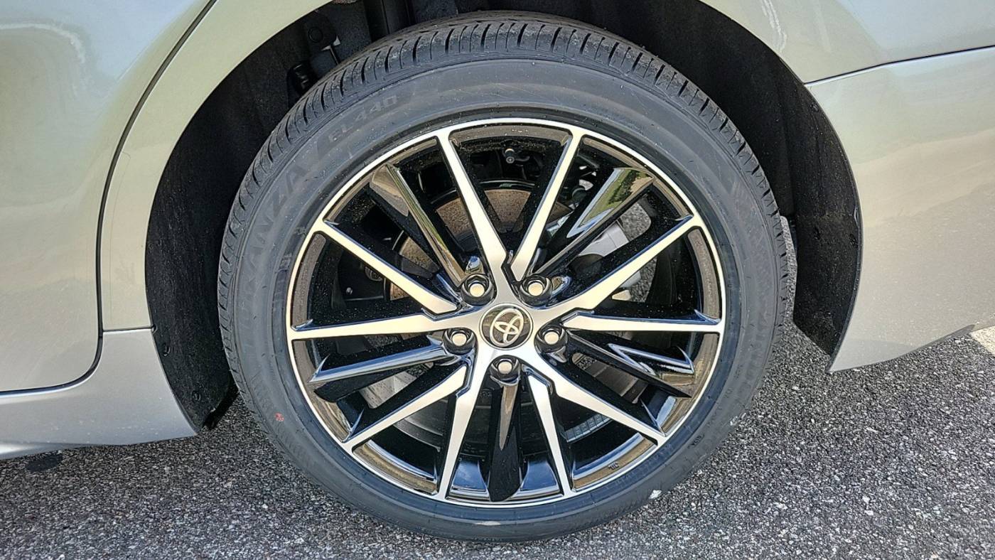 2024 toyota camry se