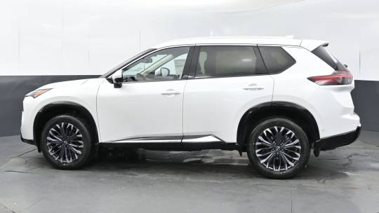 2024 Nissan Rogue platinum