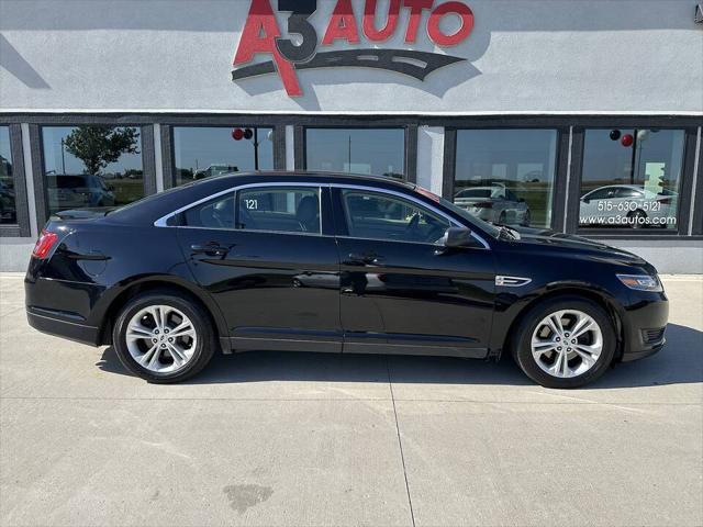 2018 ford taurus se