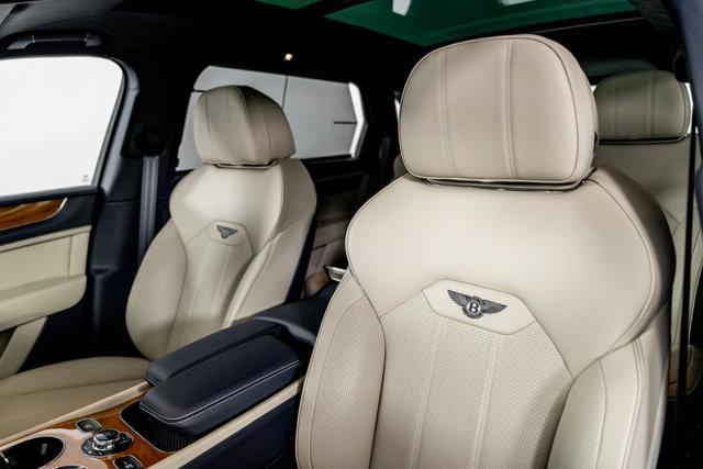 2023 bentley bentayga azure