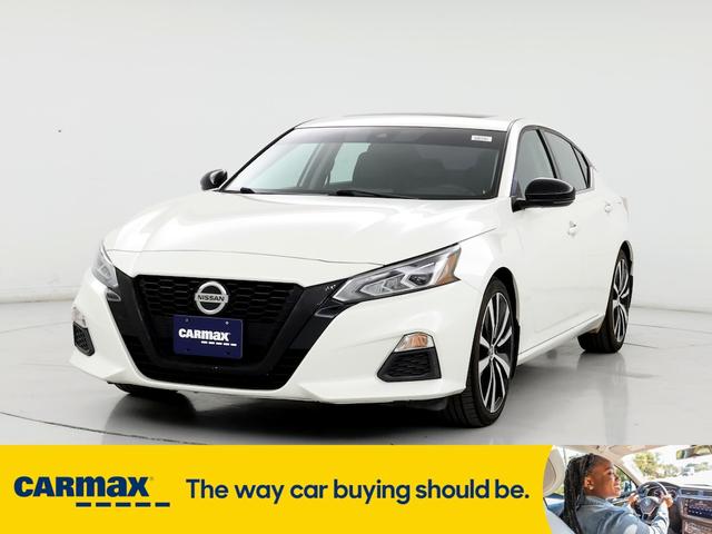 2020 nissan altima sr