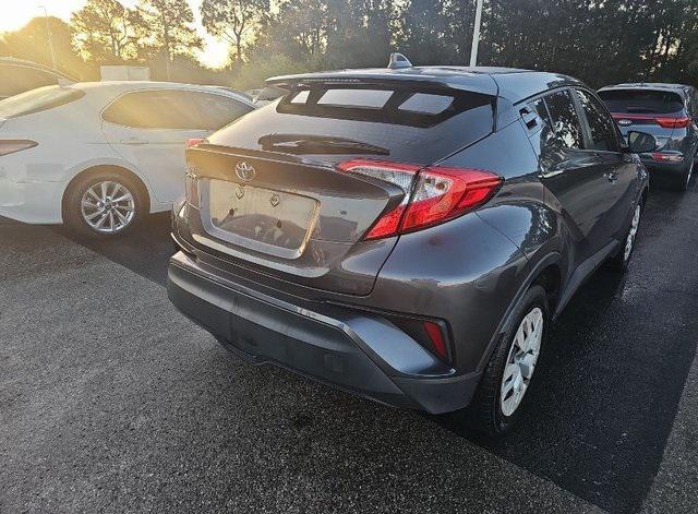 2020 toyota c-hr le