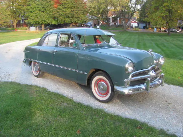 1949 ford custom deluxe four door sedan