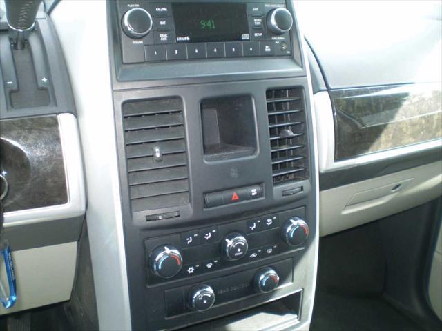2010 dodge grand caravan sxt