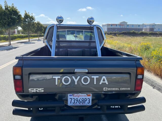 1983 toyota pickup 4x4 4wd pickup truck 22r 2.4l i4 manual cold a/c restored!