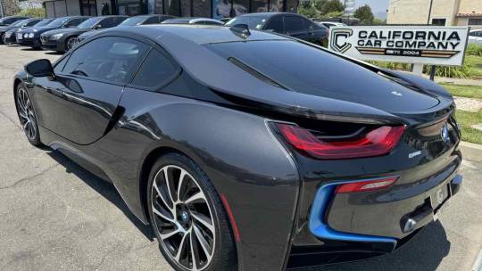 2016 BMW i8