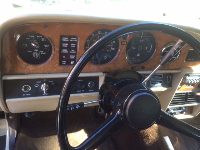 1981 rolls royce silver spirit mint! you won't find a nicer one! not 1982