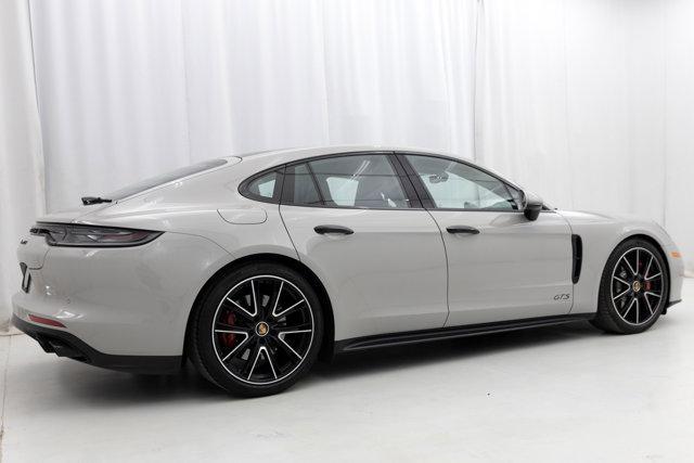 2021 porsche panamera gts