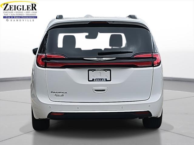 2022 chrysler pacifica touring l