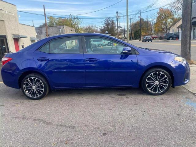 2015 toyota corolla s plus
