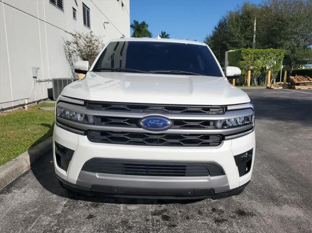 2022 ford expedition xlt