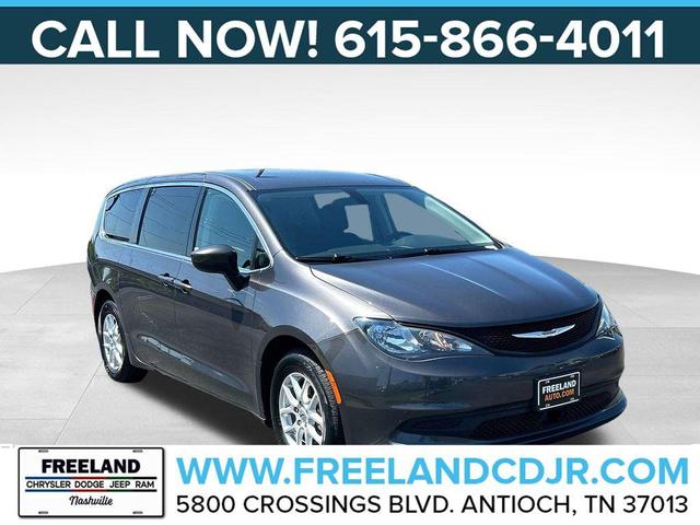 2022 chrysler voyager lx