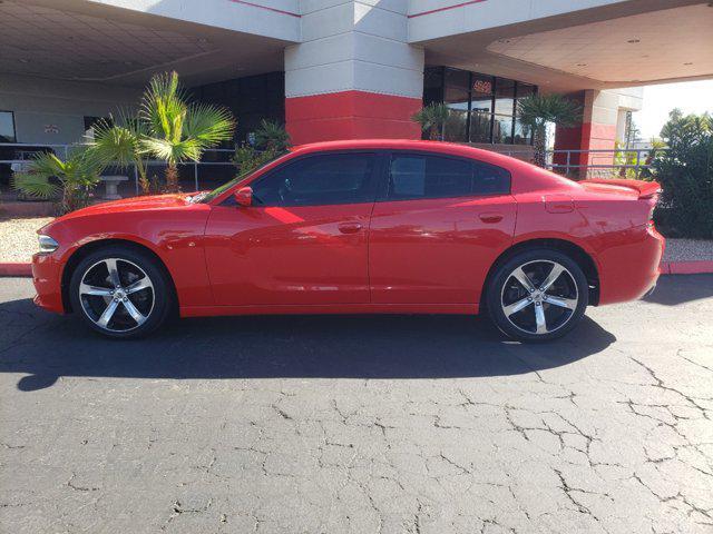 2017 dodge charger se