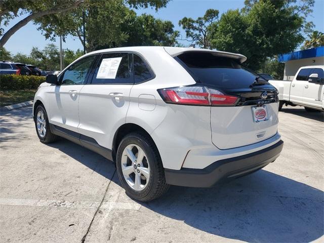 2021 ford edge se