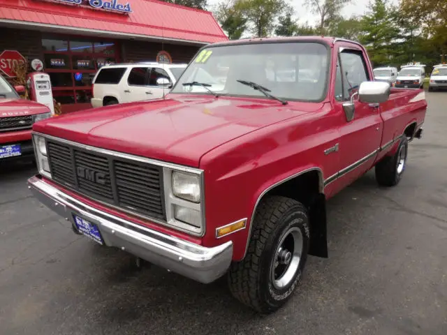 1987 gmc siera 4x4 - very clean - low reserve