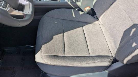 2025 Ford Explorer equipment group 200a standard package