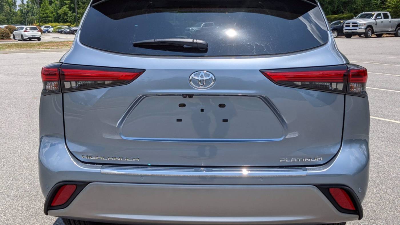 2021 toyota highlander platinum