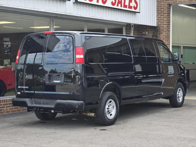 2017 chevrolet express 3500 ls