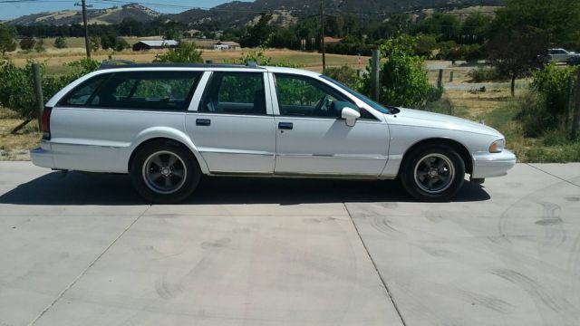 1994 caprice wagon, lt1, flared wells, mags, no reserve