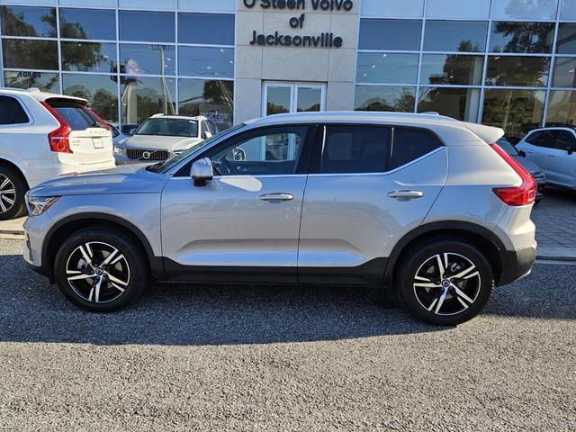 2024 volvo xc40 b5 core