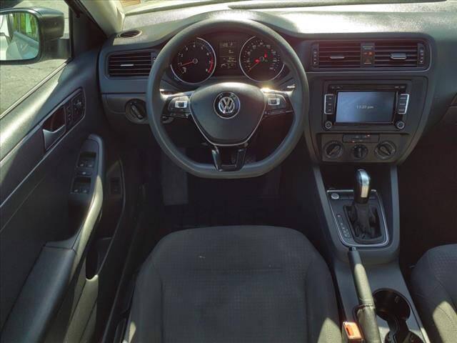 2015 volkswagen jetta auto s w/technology