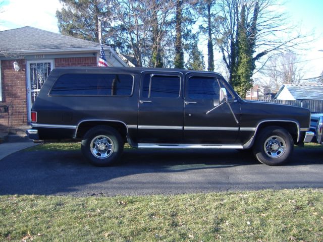 1987 chevy suburban 2500 big block 2wd tow monster