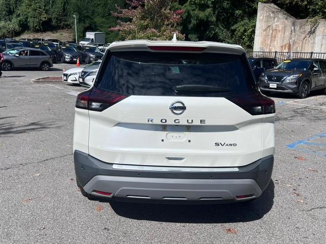 2021 nissan rogue sv