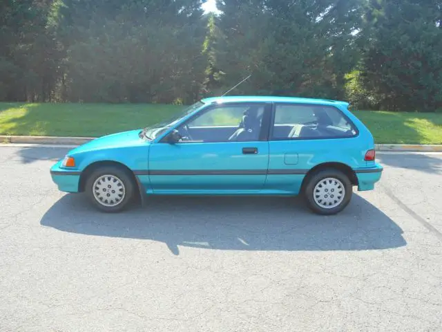1991 honda civic dx hatchback 3-door 1.5l low low miles of 36,166 clean carfax