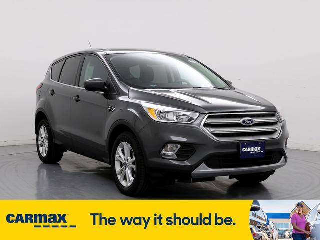 2019 ford escape se