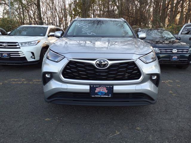 2022 toyota highlander xle