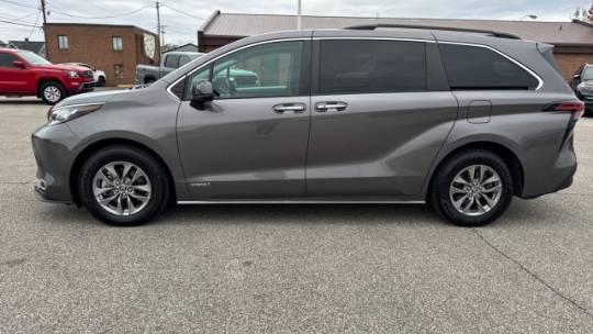 2021 Toyota Sienna