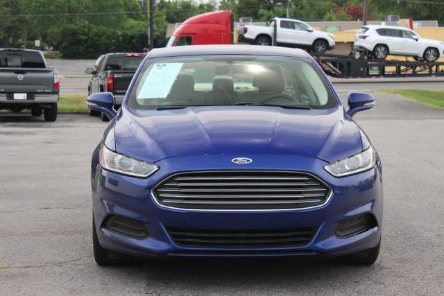 2014 ford fusion se